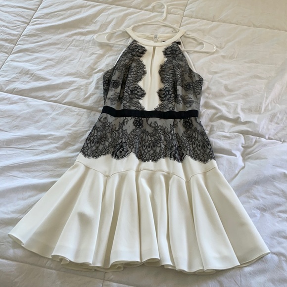 White lace keyhole BCBG cocktail dress White lace keyhole BCBG cocktail dress
